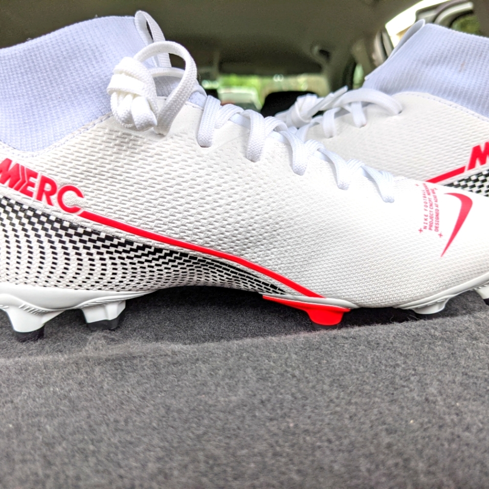 Mercurial vapor by NIKE